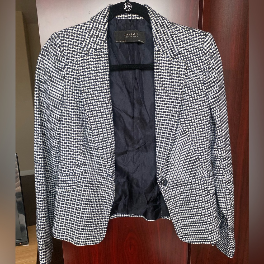 Zara Basic Black and White Houndstooth Blazer